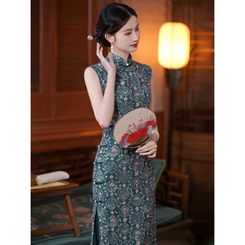 Elegant Classic Floral Cheongsam - Female Hanfu