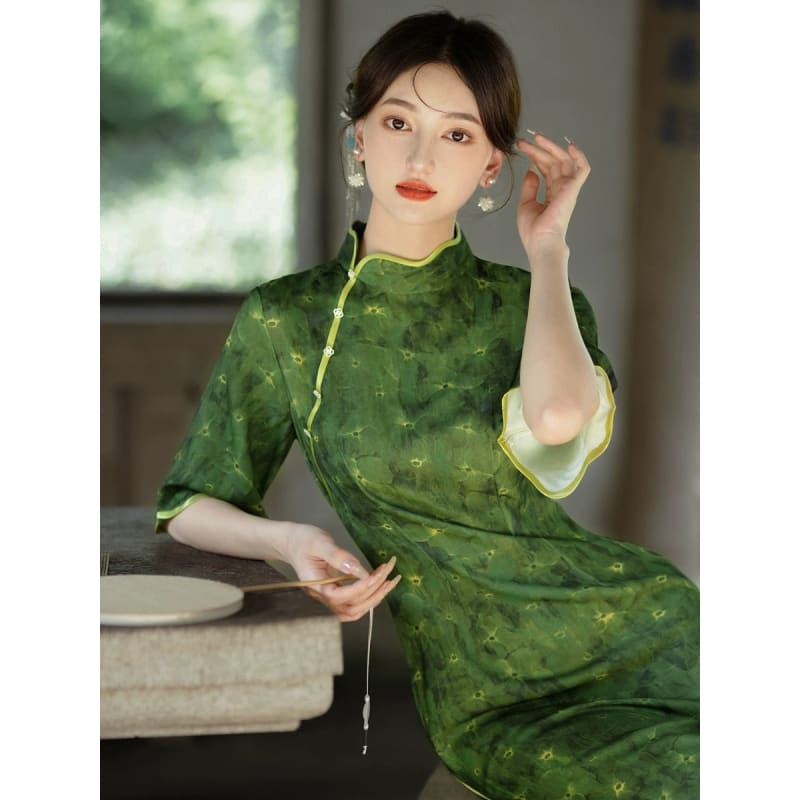 Elegant Green Cheongsam Dress - Female Hanfu