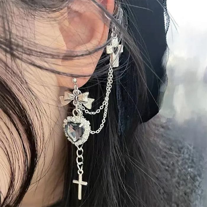 Elegant Heart Cross Ear Cuff - Standart / Silver - earrings