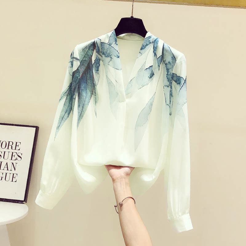 Elegant Leaf Print Fashion Shirt - Long Sleeve / M