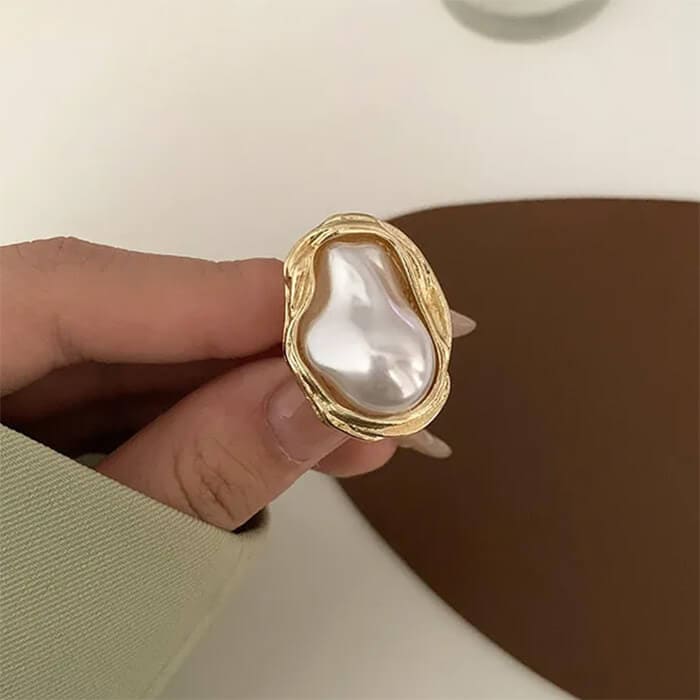 Elegant Pearl Ring - Adjustable / Gold - ring