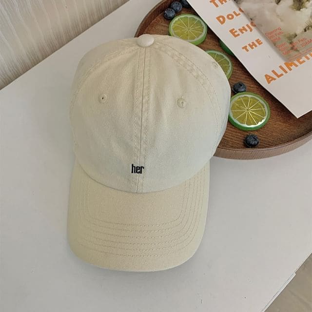 Embroidered Curved Brim Cotton Baseball Cap - White