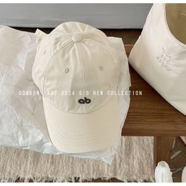 Embroidered Logo Cotton Twill Cap - Milky White / One Size