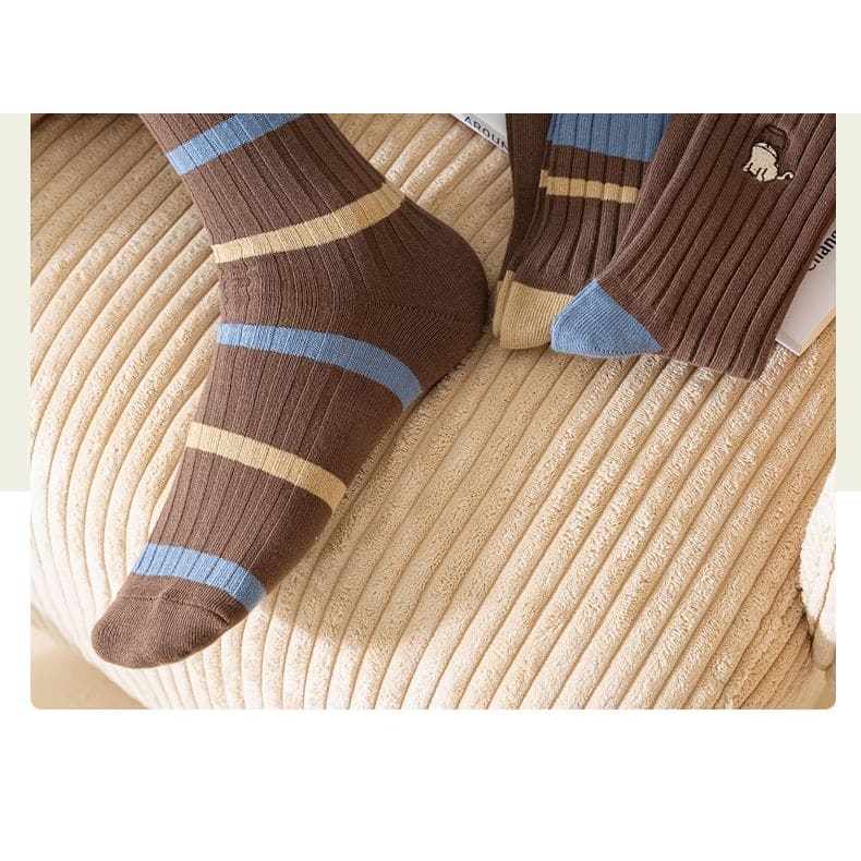 Embroidered Ribbed Short Socks Set