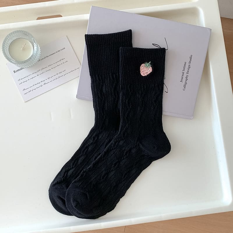 Embroidered Ribbed Socks