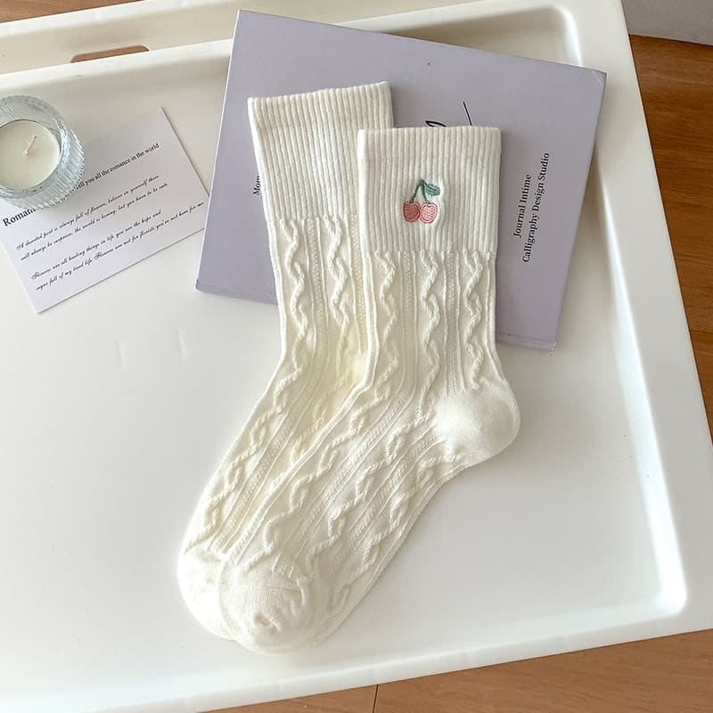 Embroidered Ribbed Socks