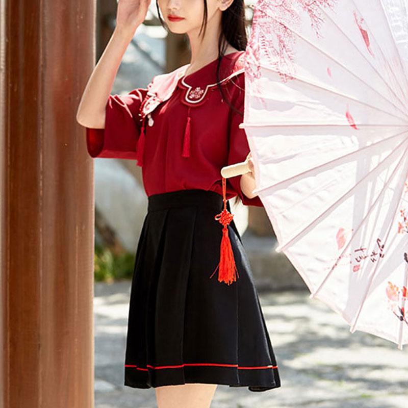 Flower Embroidery Buckle T-Shirt Skirt Set