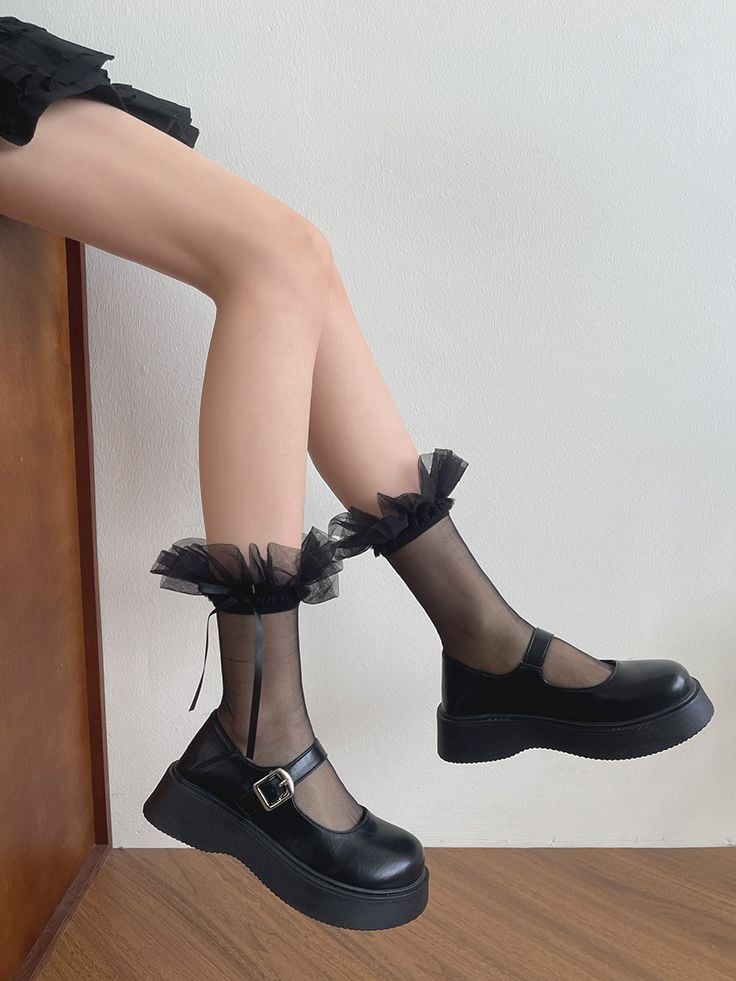 Lace Socks Ruffled White/Black Calf Tulle