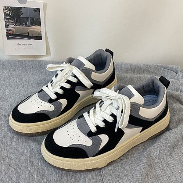 Fashion Casual Sneakers - EU35 (US5.0) / Black - Sneakers