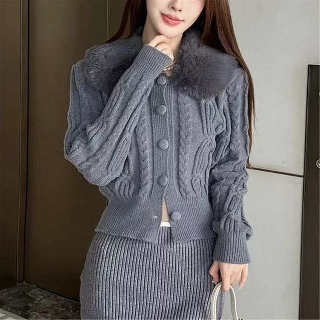Faux Fur-Collar Cable-Knit Cardigan in 6 Colors - Gray