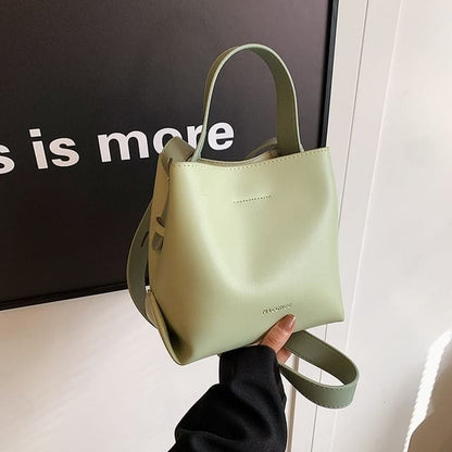 Faux Leather Bucket Bag - Green / One Size