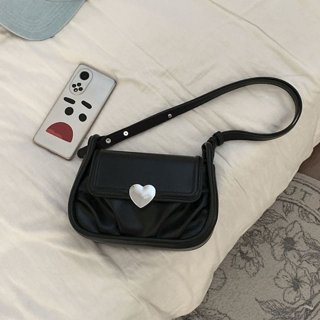 Faux Leather Heart Buckled Flap Crossbody Bag - Black