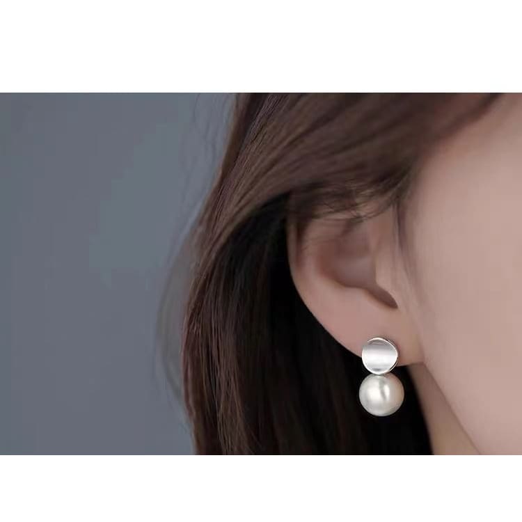 Faux Pearl Alloy Drop Earring