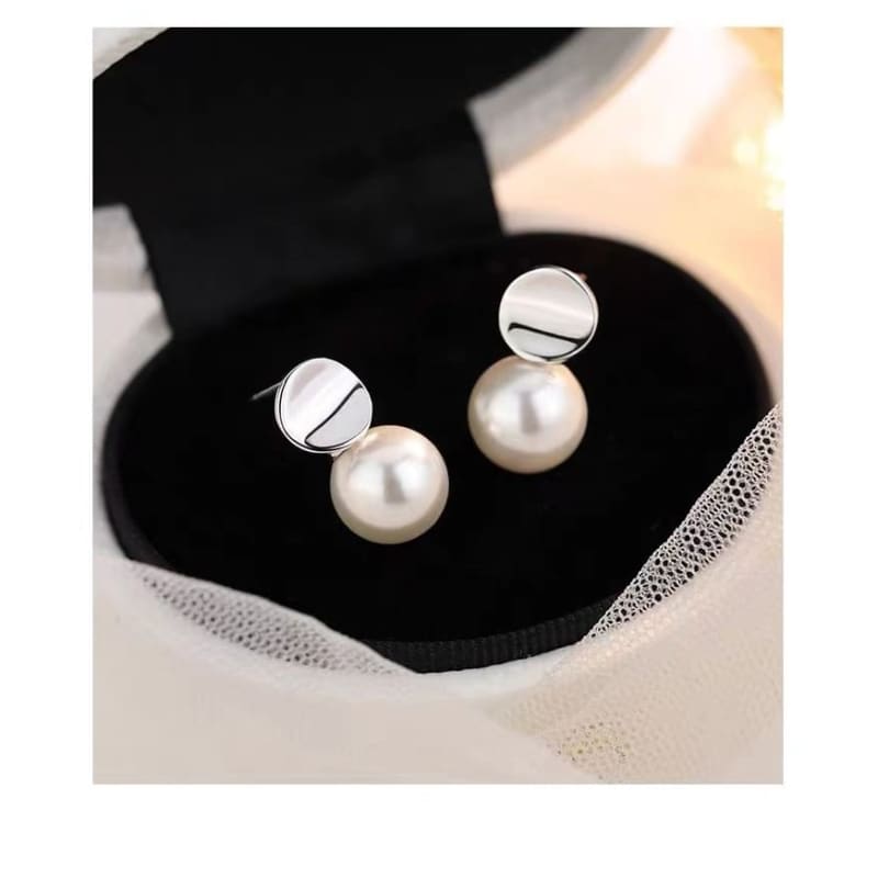 Faux Pearl Alloy Drop Earring