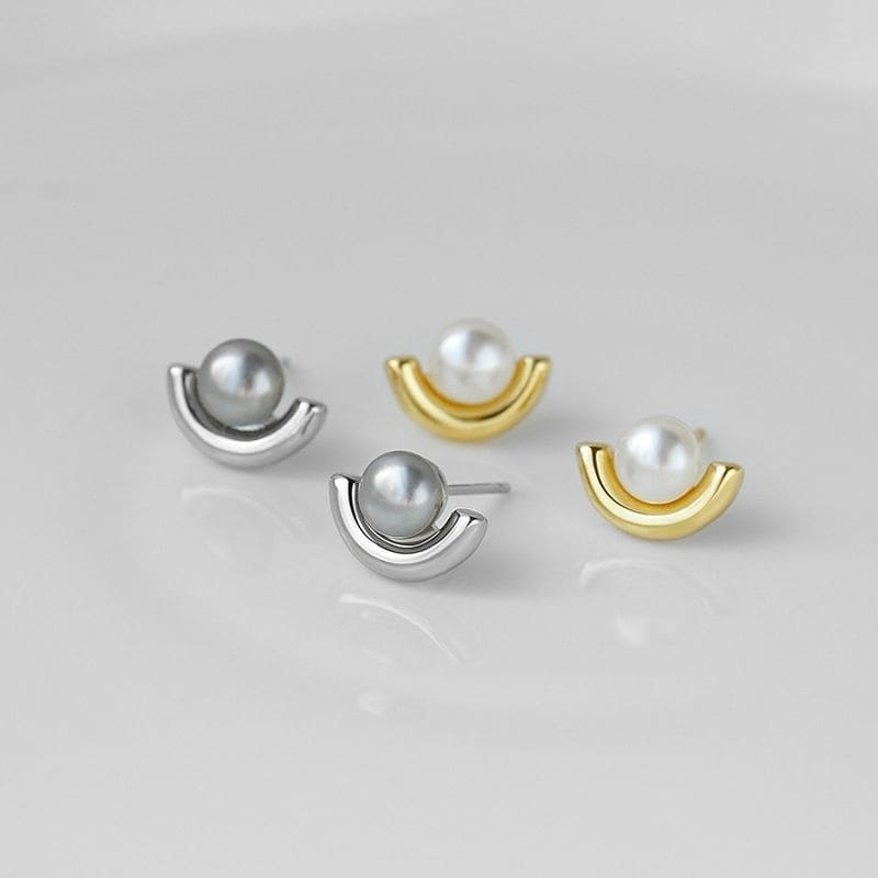 Faux Pearl Ear Stud