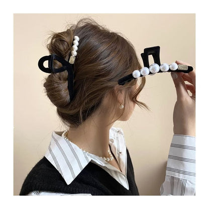 Faux Pearl Flocking Hair Clamp (Various Designs)