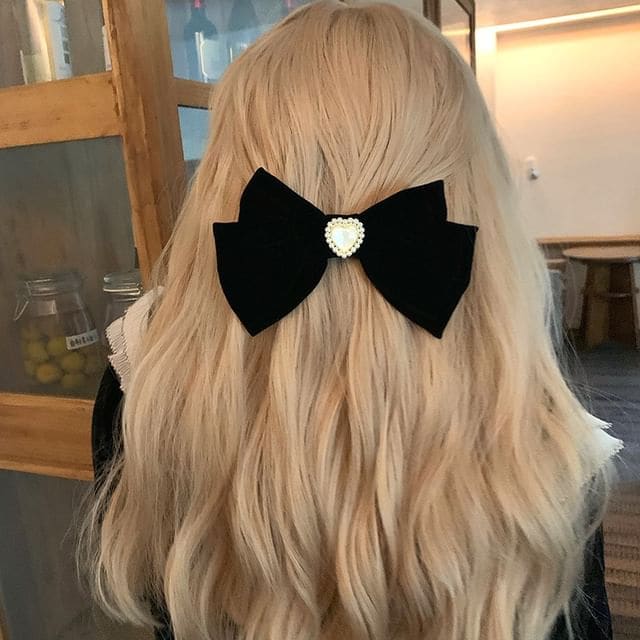 Faux Pearl Heart Bow Hair Clip