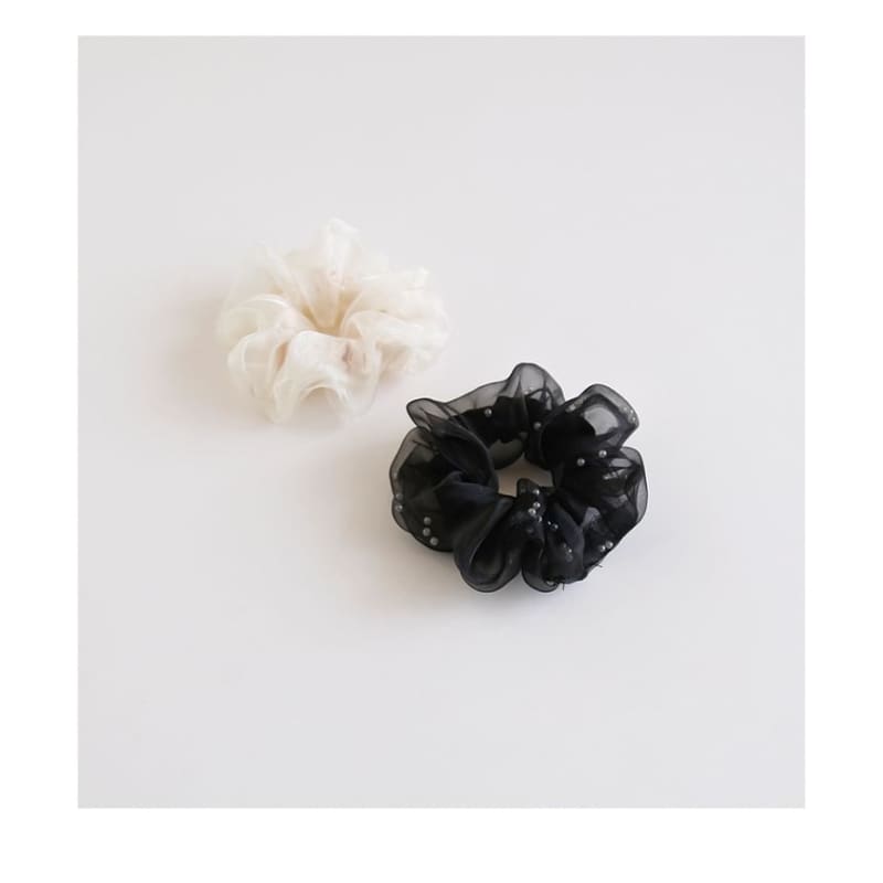 Faux Pearl Mesh Scrunchie