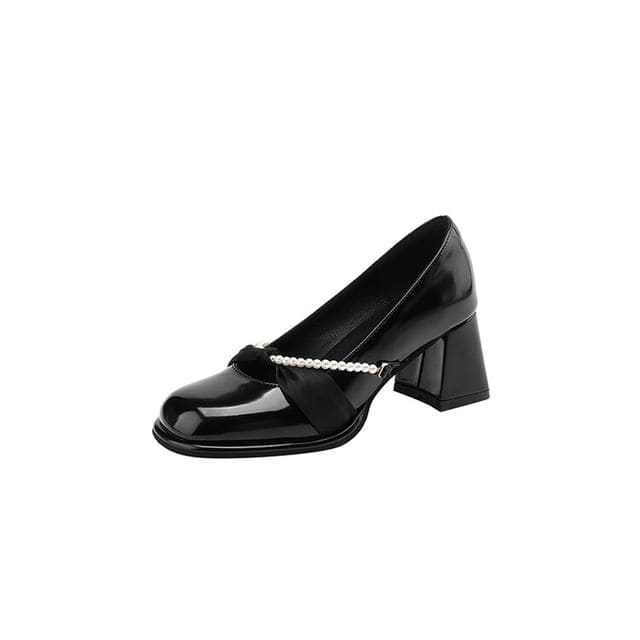 Faux Pearl Patent Leather Block Heel Pumps - Black / 33