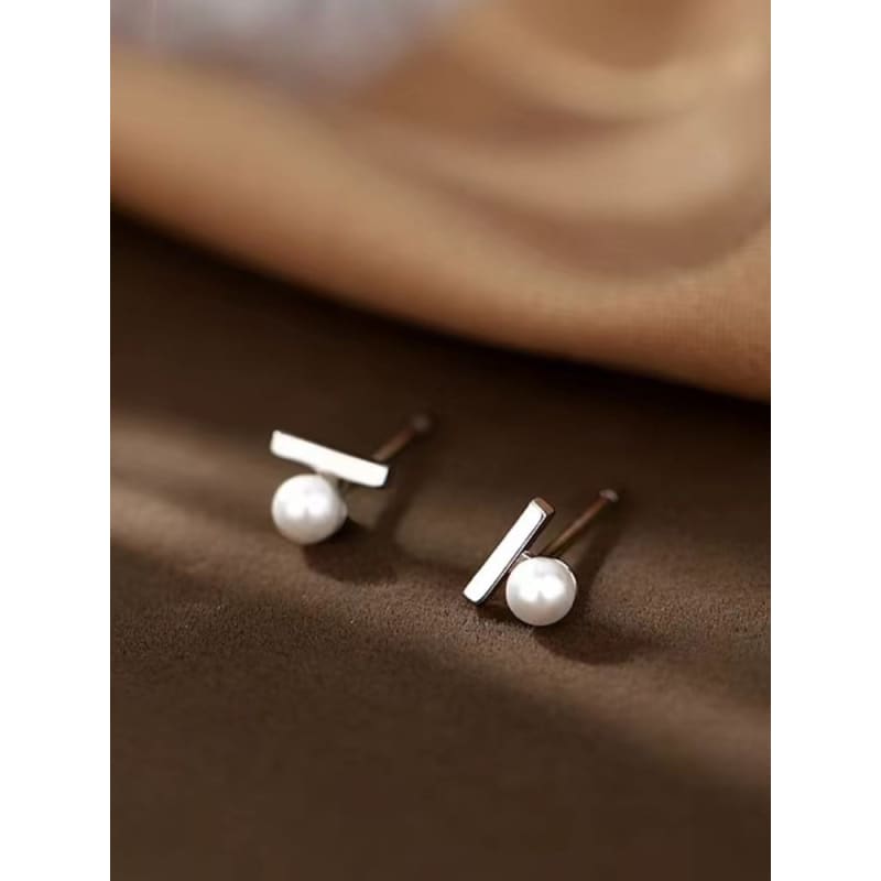 Faux Pearl Sterling Silver Bar Stud Earring