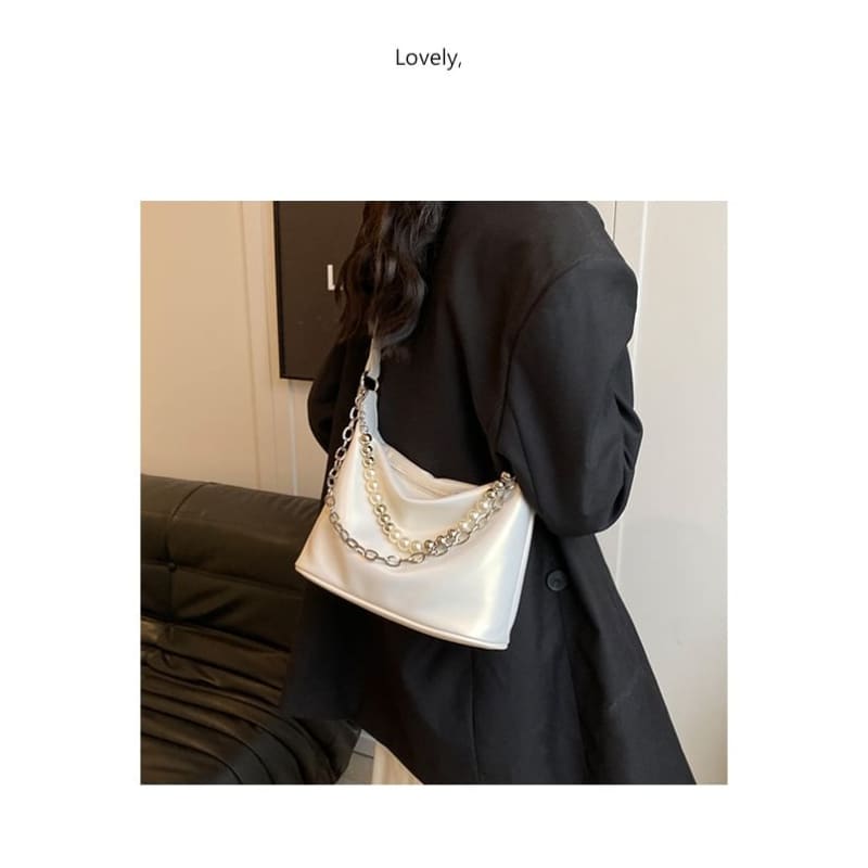 Faux Pearl Strap Chained Crossbody Bag