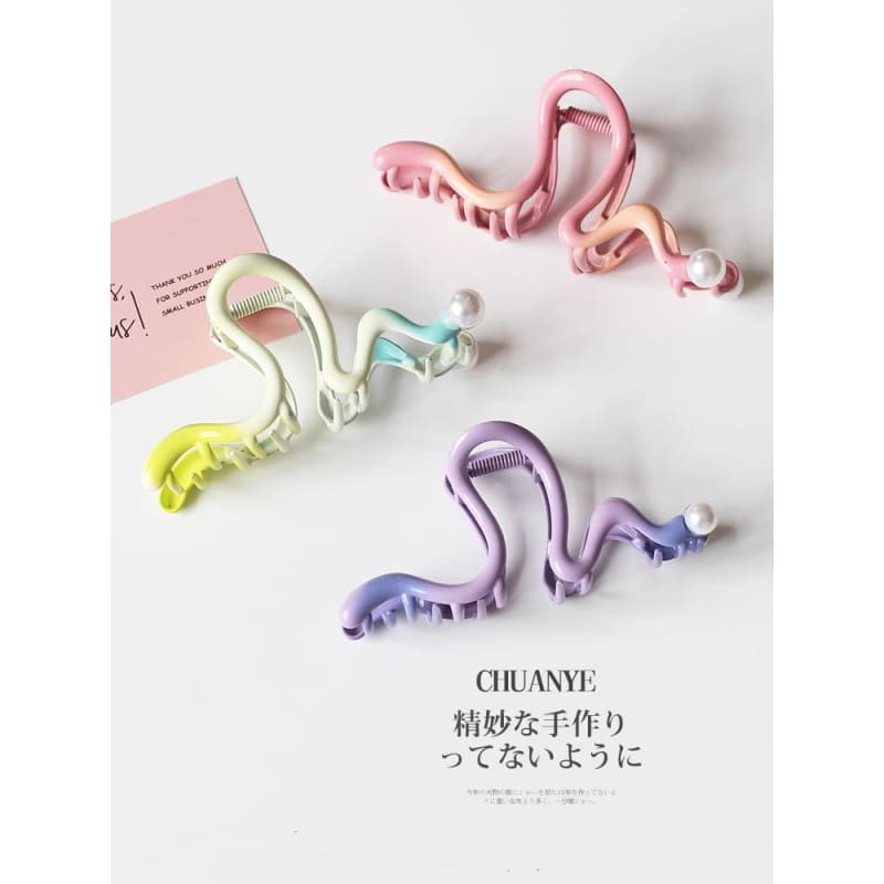 Faux Pearl Wavy Alloy Hair Clamp