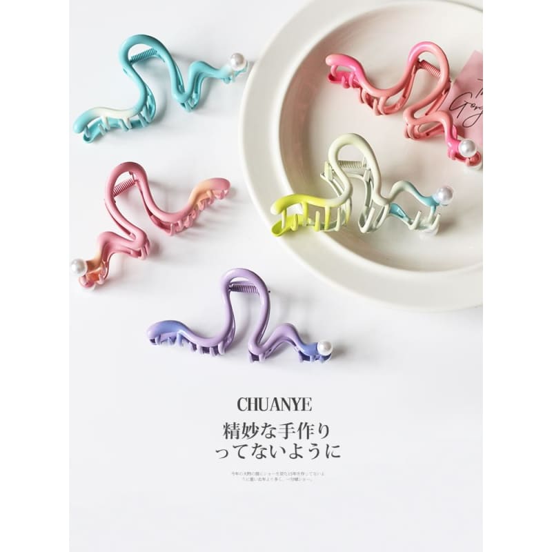 Faux Pearl Wavy Alloy Hair Clamp