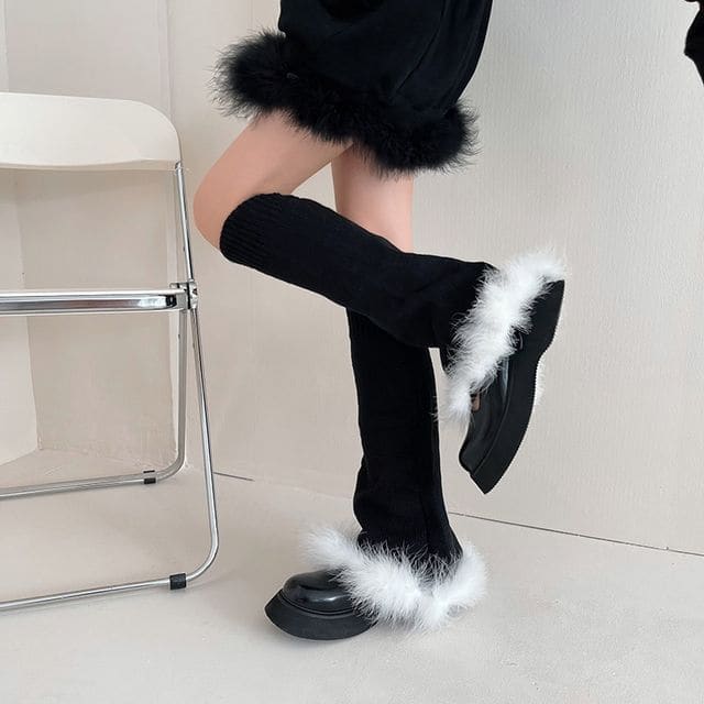 Feather Accent Leg Warmer - White Feather - Black / One Size