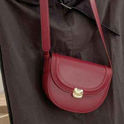 Flap Shoulder Bag - Wine Red / One Size