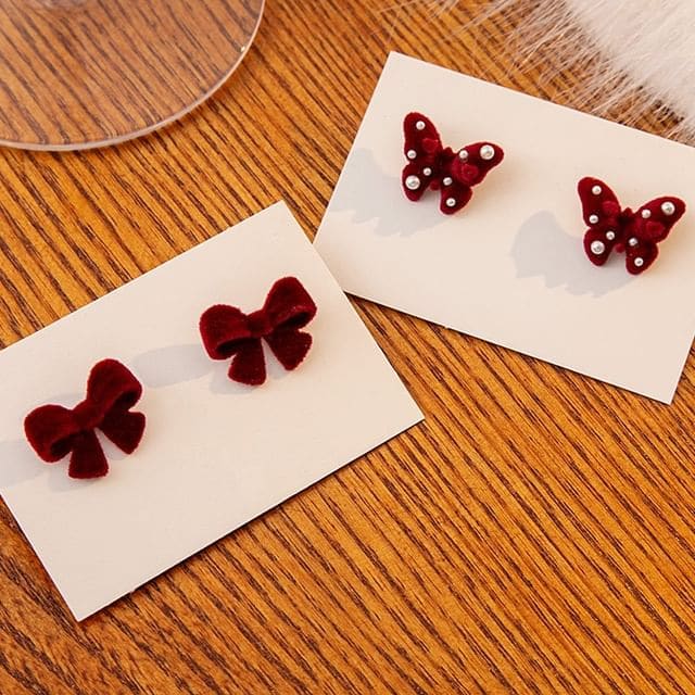 Flocking Bow / Butterfly Stud Earring