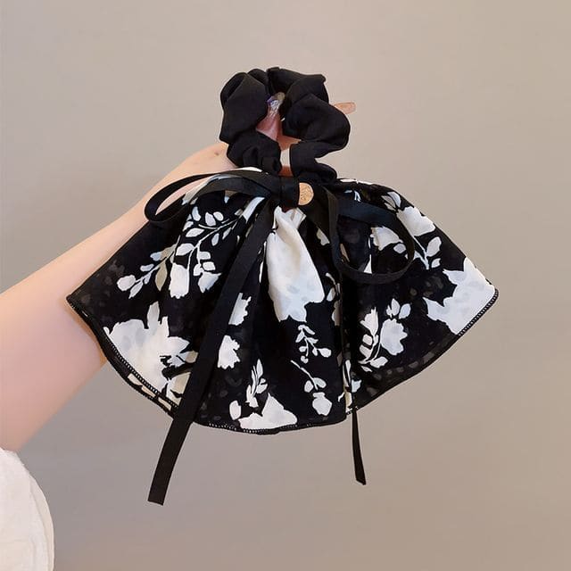 Floral Bow Scrunchie - 01 - 1pc - White Floral - Black