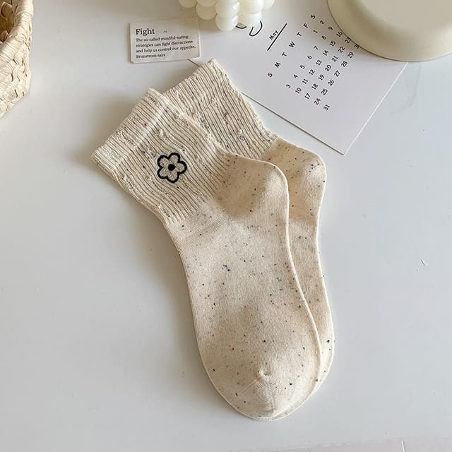 Floral Embroidered Distressed Socks - Off-White / One Size