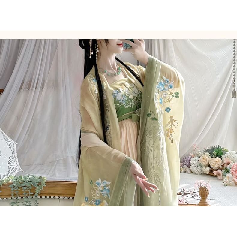 Floral Embroidered Hanfu Maxi Dress / Embroidered Light