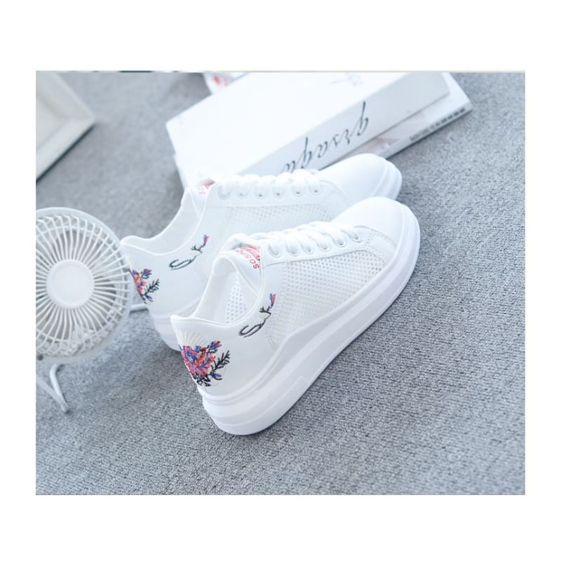 Floral Embroidered Mesh Panel Platform Sneakers