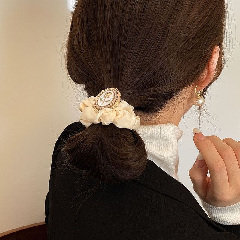 Floral Faux Pearl Mesh Hair Clamp / Scrunchie / Hair Clip