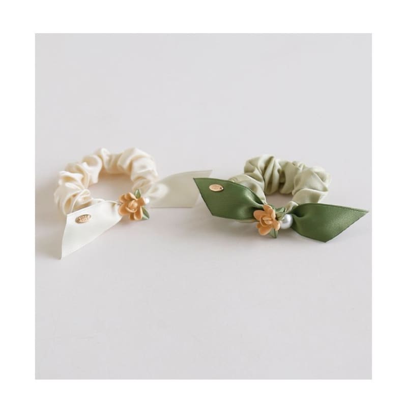 Floral Faux Pearl Ribbon Scrunchie