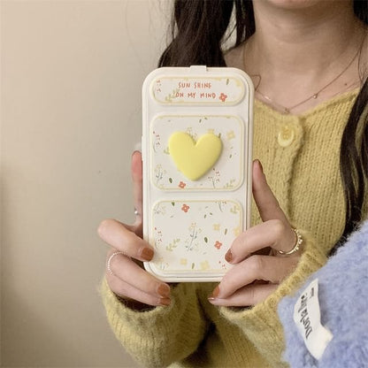 Floral Heart Foldable Stand Phone Case - iPhone 15 Pro Max