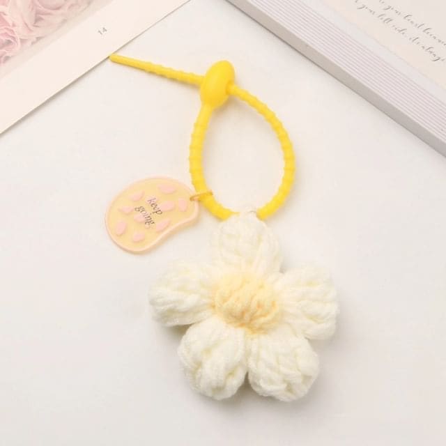 Floral Key Chain - Q1047-2 - White & Yellow / One Size