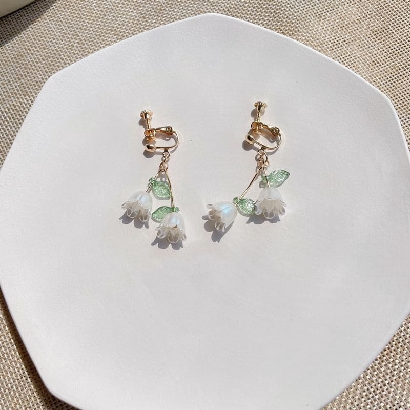 Floral Resin Alloy Dangle Earring