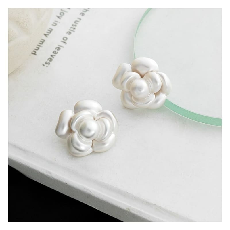 Flower Alloy Earring - 1 Pair - Matte - Gold / One Size