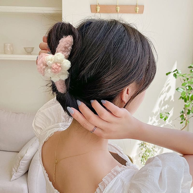 Flower Boucle Hair Claw