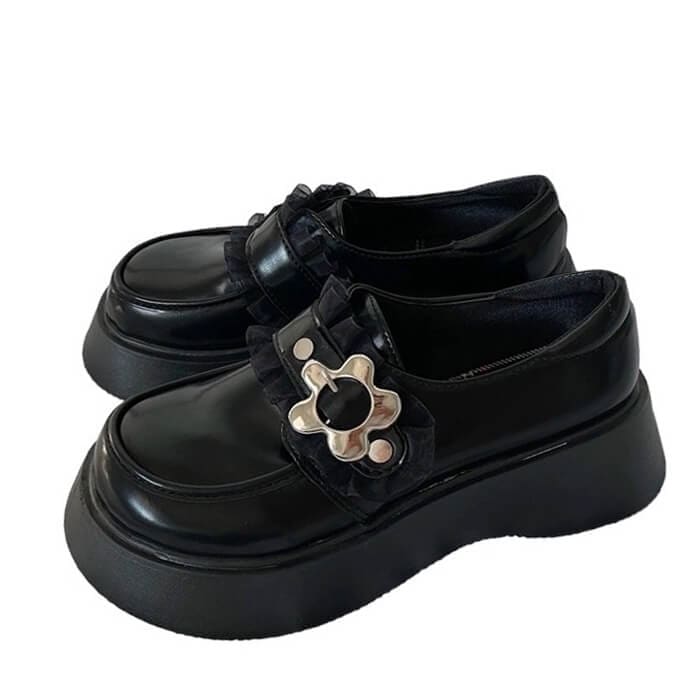 Flower Buckle Chunky Platforms - EU35 (US5.0) / Black Matte