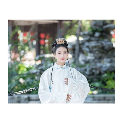 Flower Embroidered Hanfu Blouse / High Waist Maxi