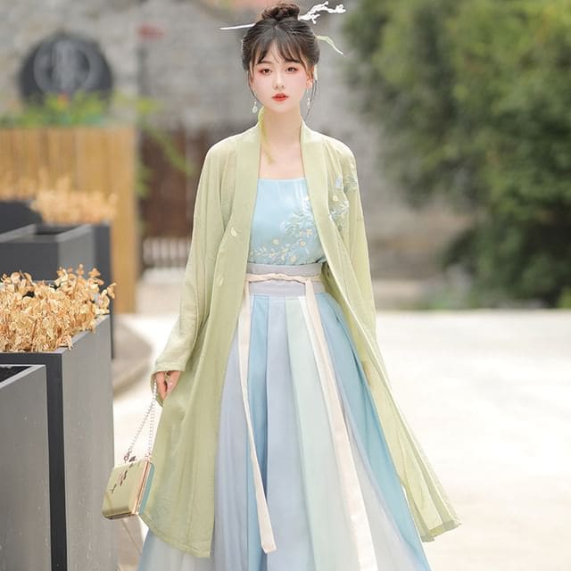 Flower Embroidered Hanfu Robe / Camisole Top / High Waist