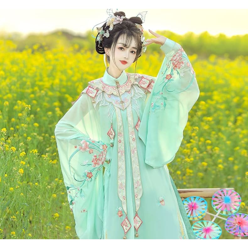 Flower Embroidered Hanfu Set