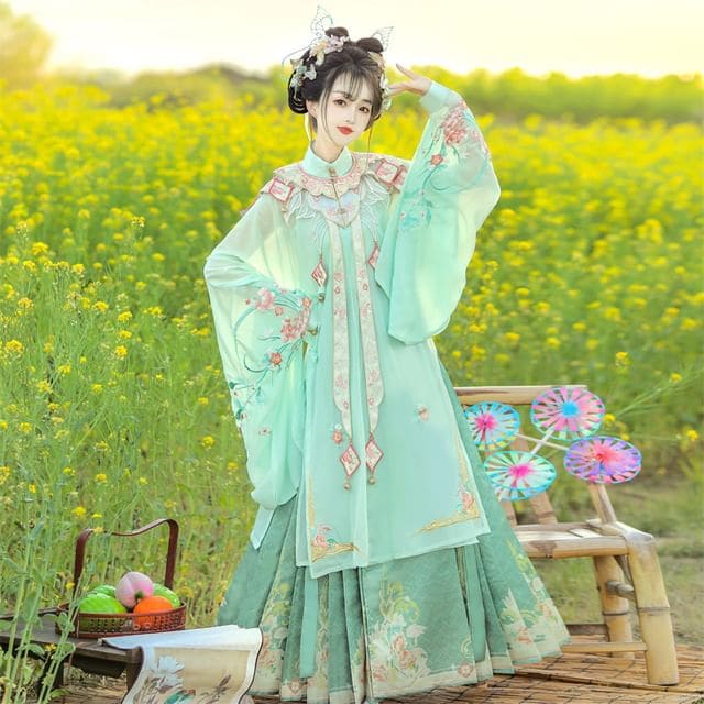 Flower Embroidered Hanfu Set - Set - Green / S