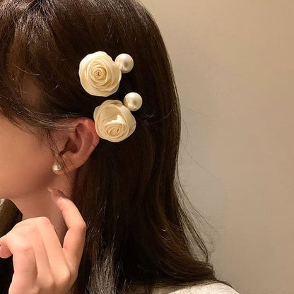 Flower Faux Pearl Hair Clip