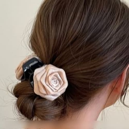 Flower Faux Pearl Hair Clip / Hair Claw