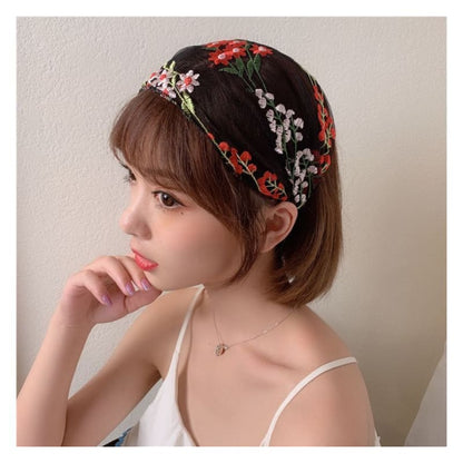 Flower Lace Face Wash Headband - 03 - White & Red / One Size