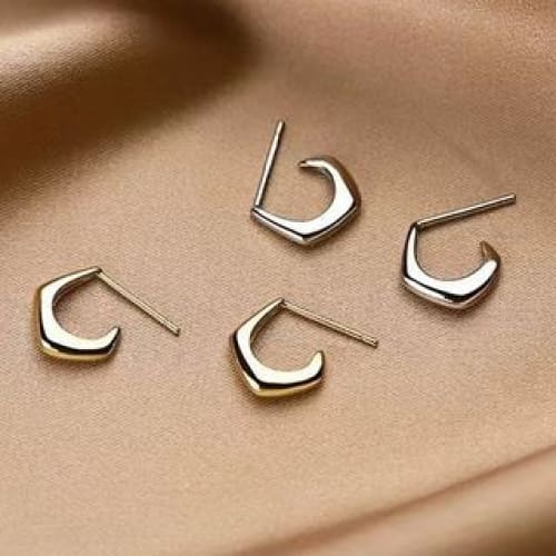 Geometric Alloy Huggie Earring